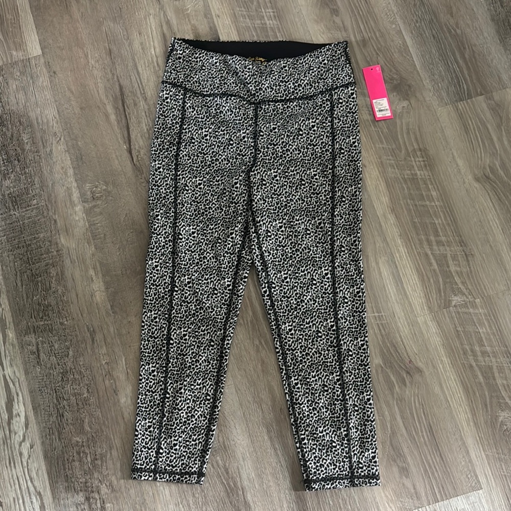 Lilly Pulitzer size Large jaguar print Leggings